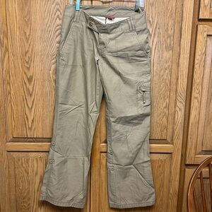 North Face Outdoor Khaki Pants Capris